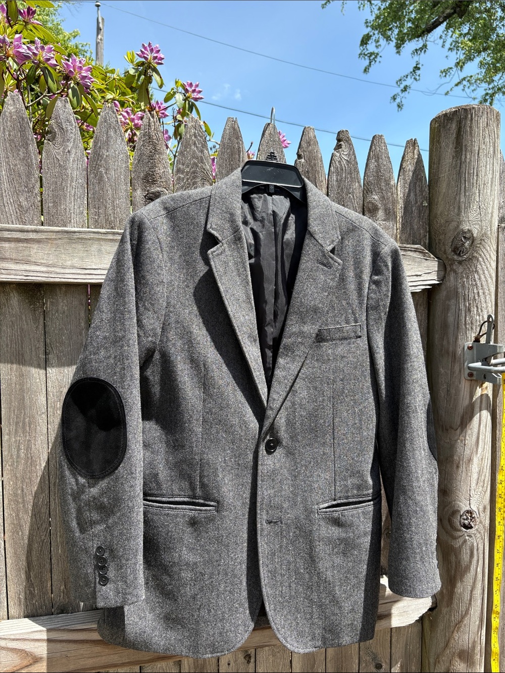 GAP medium wool blend herringbone blazer with elbow patches.